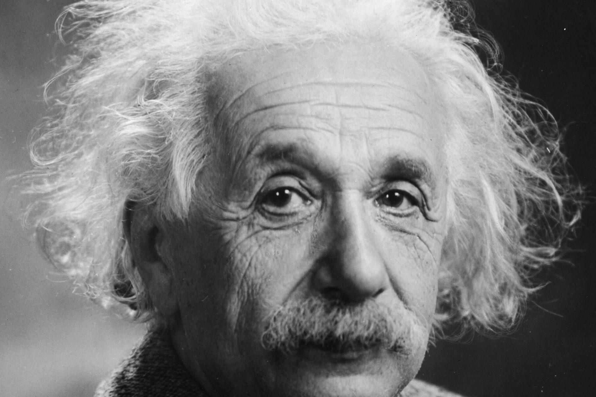  Albert Einstein